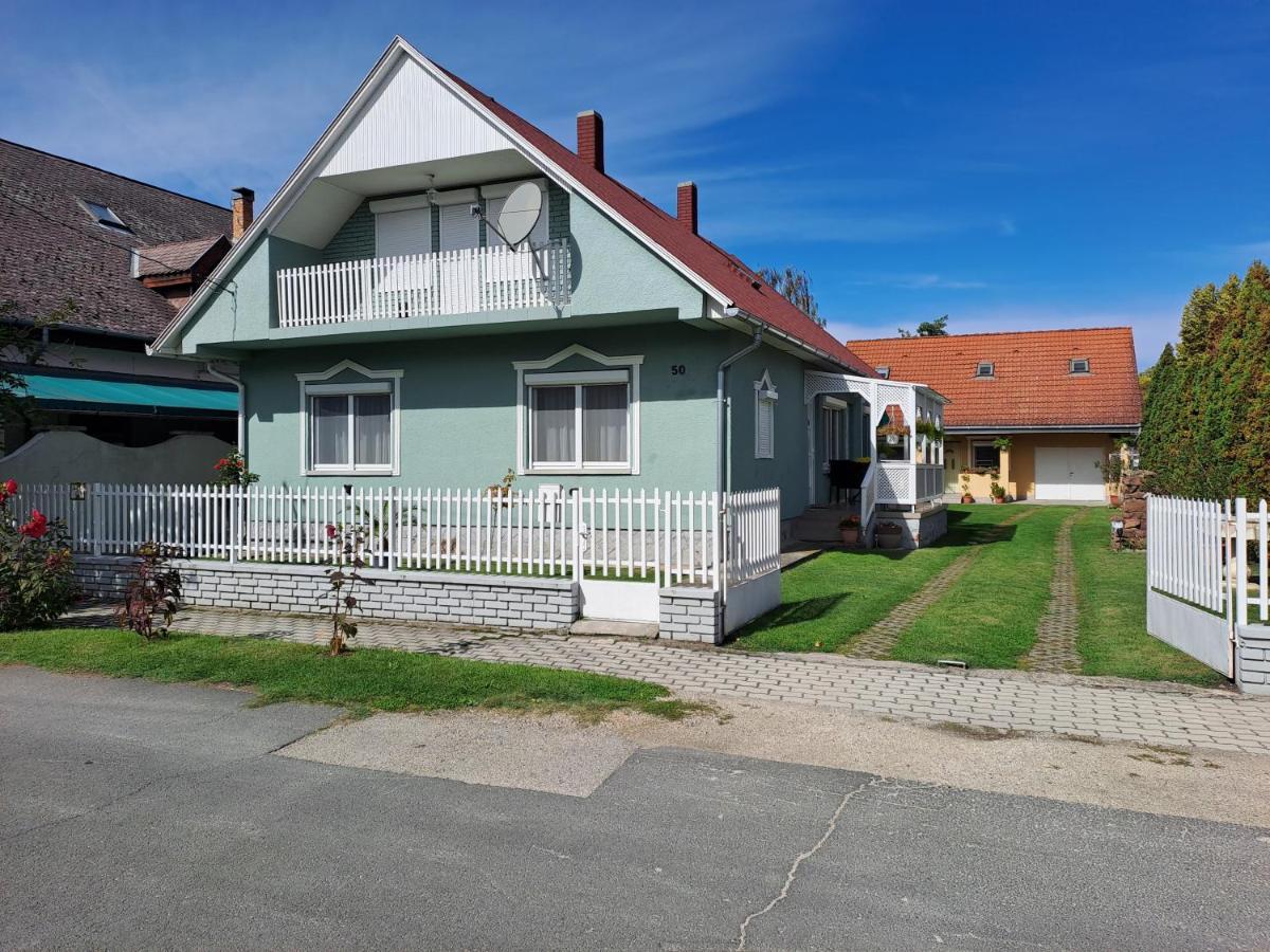 Bianka Apartman Balatonlelle Luaran gambar