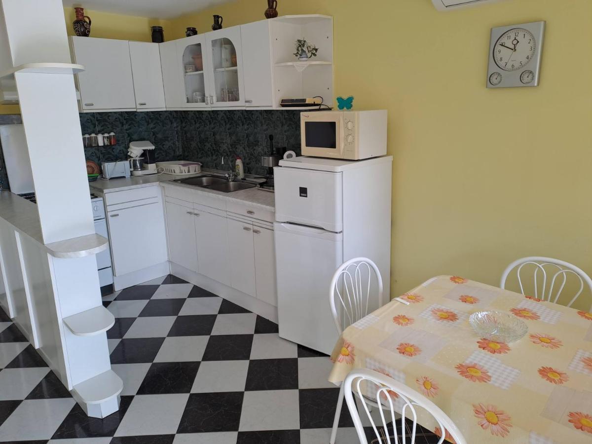 Bianka Apartman Balatonlelle Luaran gambar